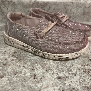 Iridescent girls Wendy Hey Dudes